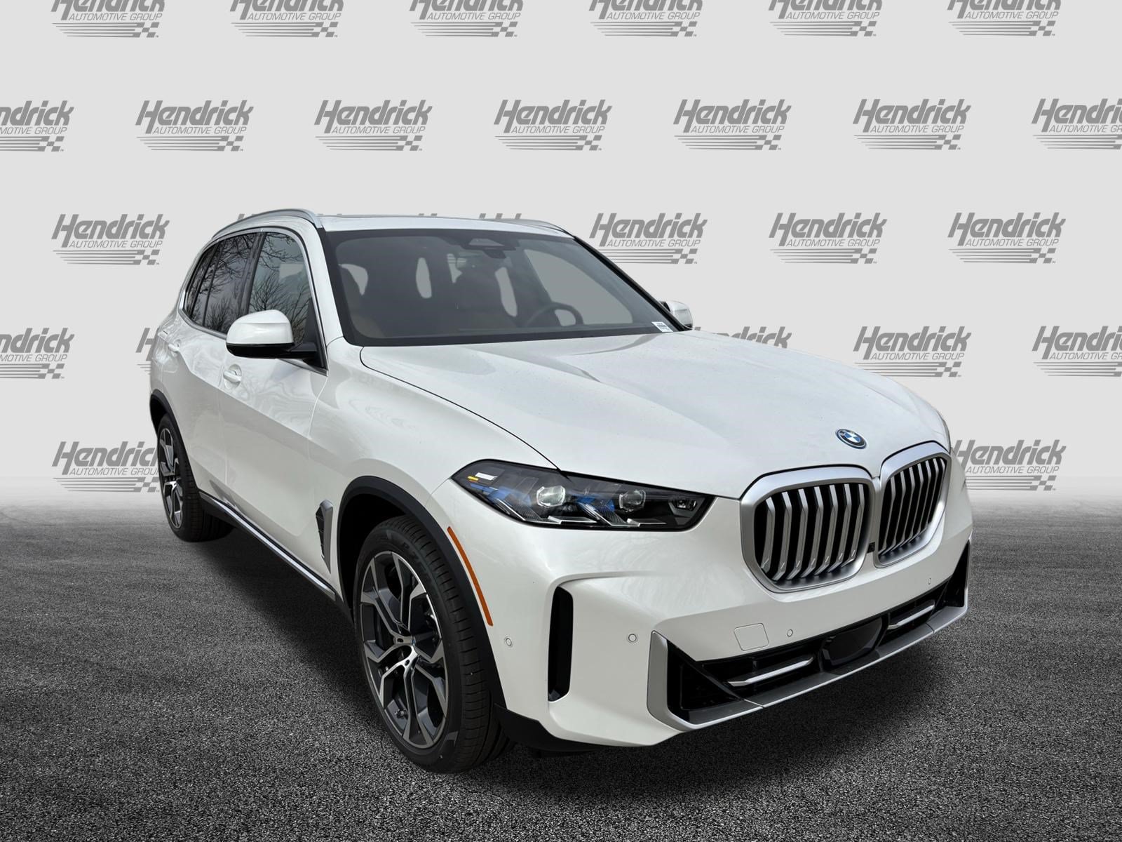 Certified 2026 BMW X5 xDrive50e w/ Executive Package AWD/4WD image 2