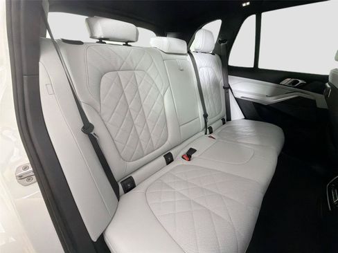 New 2026 BMW X5 xDrive40i AWD/4WD image 26