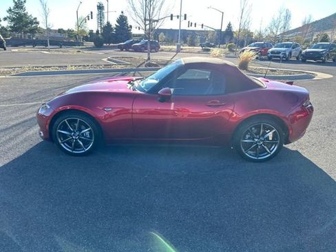 Used 2021 MAZDA MX-5 Miata Grand Touring image 6