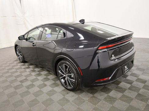 Used 2024 Toyota Prius XLE image 5