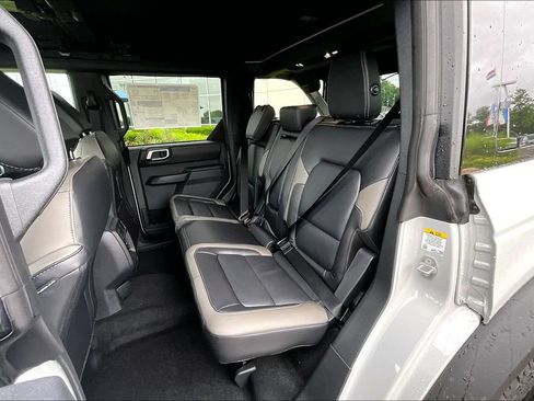 New 2026 Ford Bronco Outer Banks AWD/4WD image 10