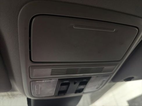 Used 2022 Honda Odyssey EX-L image 25
