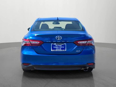Used 2019 Toyota Camry XLE w/ Carpet Mat Package FWD image 5
