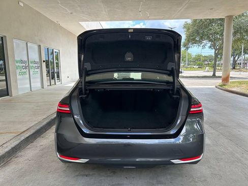 Used 2025 BMW i5 eDrive40i RWD image 35