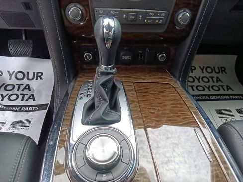 Used 2018 Nissan Armada Platinum w/ Captain Seat Package AWD/4WD image 28