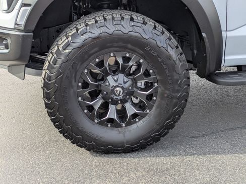 Used 2025 Ford F150 Raptor AWD/4WD image 13