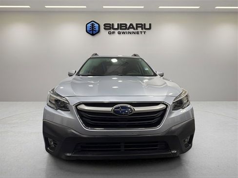 Used 2020 Subaru Outback Premium image 8