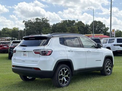 New 2026 Jeep Compass Limited w/ Sun, Sound & Navigation Group AWD/4WD image 6