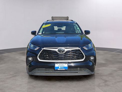 Used 2022 Toyota Highlander XLE AWD/4WD image 30