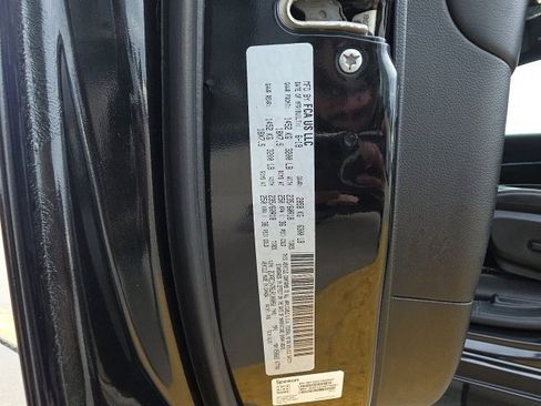 Used 2020 Chrysler Pacifica Limited image 29