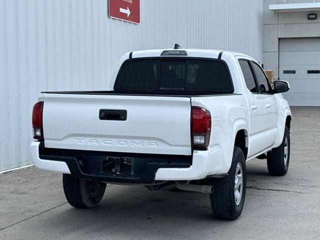 Used 2023 Toyota Tacoma SR w/ SR Convenience Package RWD image 4