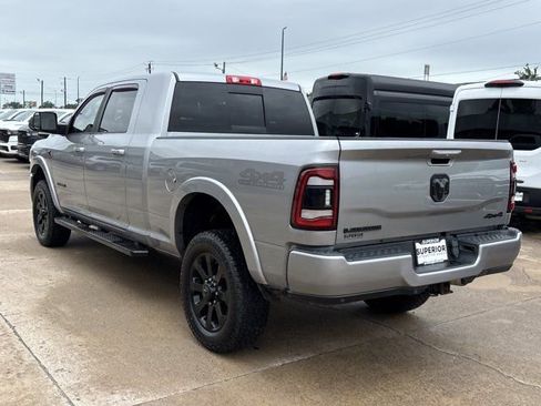 Used 2019 RAM 2500 Laramie w/ Night Edition AWD/4WD image 7