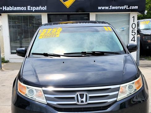 Used 2011 Honda Odyssey Touring image 3