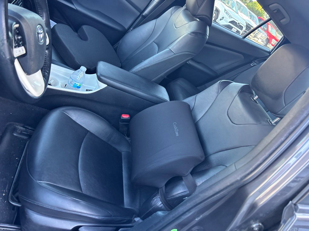 Used 2016 Toyota Prius Three Touring FWD image 13