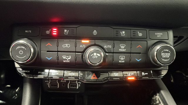 Used 2023 Dodge Durango R/T AWD/4WD image 18