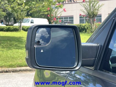 Used 2023 RAM 1500 Laramie AWD/4WD image 29