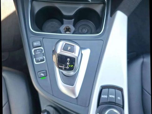 Used 2017 BMW 320i Sedan image 36