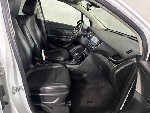 Used 2018 Buick Encore Sport Touring image 43