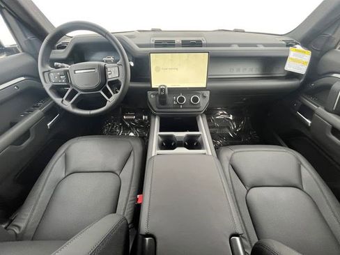 New 2026 Land Rover Defender 110 V8 AWD/4WD image 13