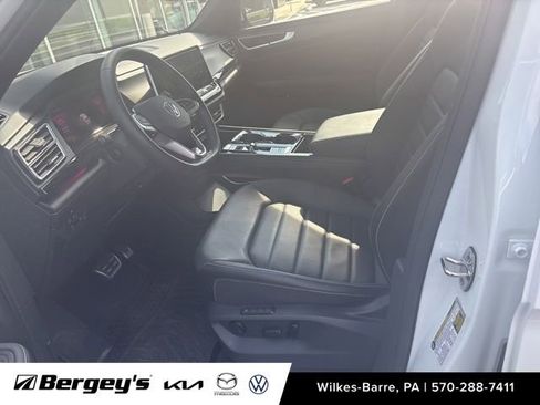 Used 2024 Volkswagen Atlas Cross Sport SEL R-Line image 2