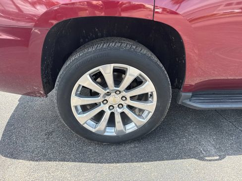 Used 2016 Chevrolet Tahoe LT w/ Luxury Package AWD/4WD image 10