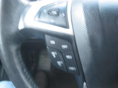 Used 2015 Ford Edge SEL w/ Equipment Group 201A image 21