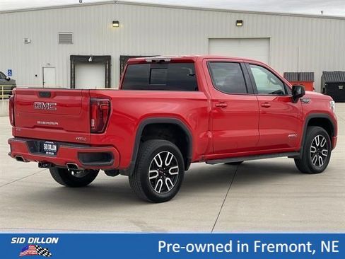 Certified 2021 GMC Sierra 1500 AT4 w/ AT4 Premium Package AWD/4WD image 17