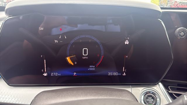 Used 2025 Chevrolet Trax LT w/ LT Convenience Package FWD image 15
