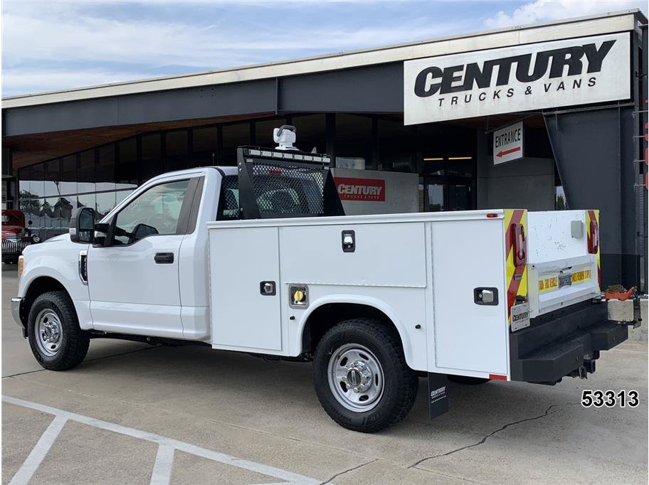 Used 2017 Ford F250 XL w/ Power Equipment Group RWD image 8