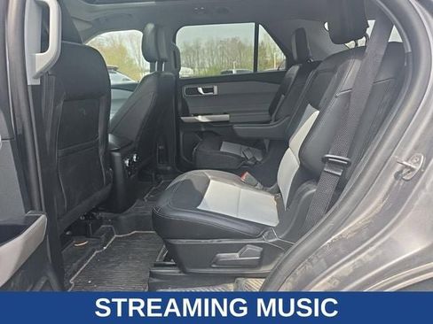 Used 2024 Ford Explorer XLT w/ Equipment Group 202A AWD/4WD image 10
