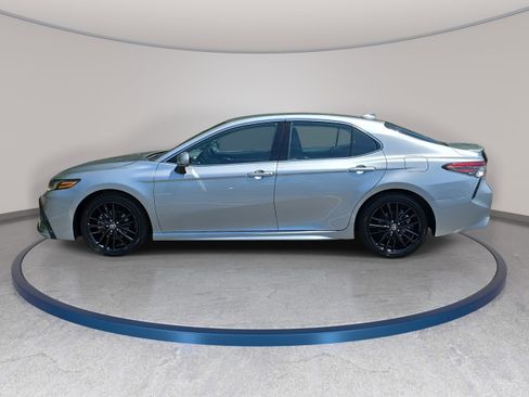 Used 2024 Toyota Camry XSE image 8