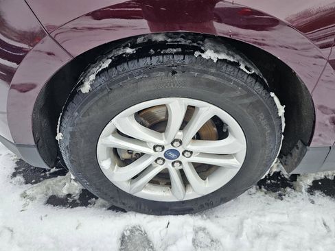 Used 2020 Ford Edge SEL w/ Cold Weather Package image 14