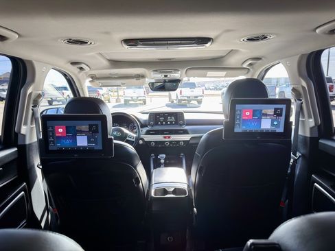 Used 2021 Kia Telluride S image 27