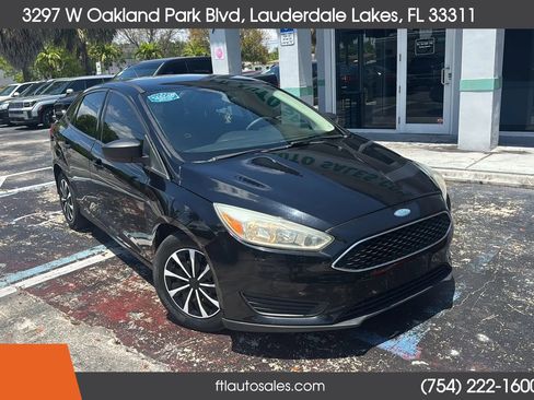 Used 2017 Ford Focus S FWD image 2