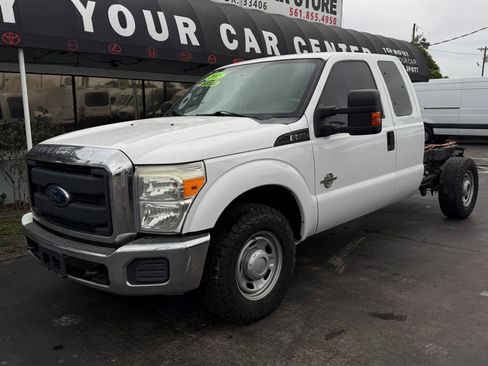 Used 2015 Ford F250 XL w/ XL Appearance Package image 2