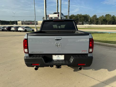 Used 2023 Honda Ridgeline Sport image 7