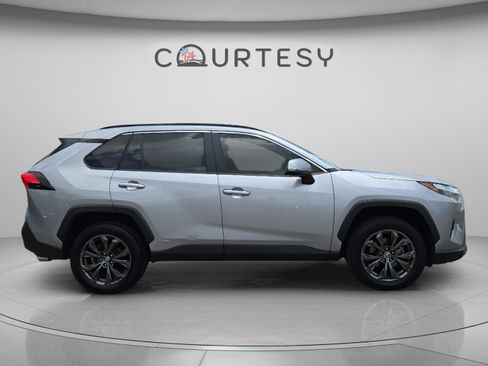 Certified 2023 Toyota RAV4 XLE Premium AWD/4WD image 6