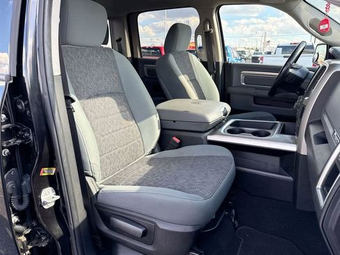 Used 2019 RAM 1500 Big Horn AWD/4WD image 25