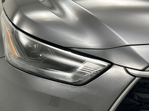 Used 2023 Toyota Highlander LE image 22