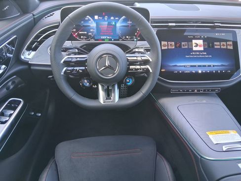 New 2026 Mercedes-Benz E 53 AMG e 4MATIC Sedan image 13