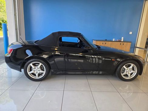 Used 2001 Honda S2000 image 5