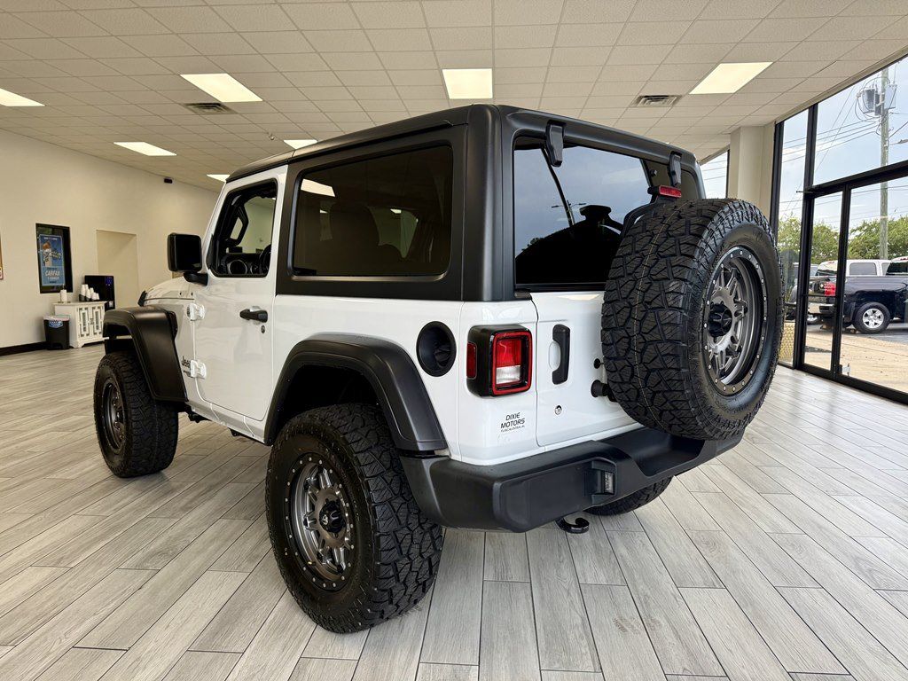 Used 2019 Jeep Wrangler Sport AWD/4WD image 7