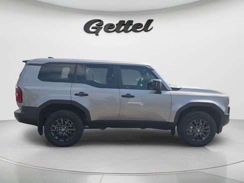 Used 2024 Toyota Land Cruiser 1958 image 3