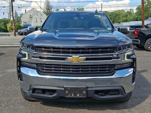 Used 2022 Chevrolet Silverado 1500 LT AWD/4WD image 2