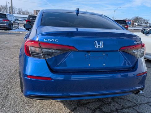 Used 2024 Honda Civic Sport image 6