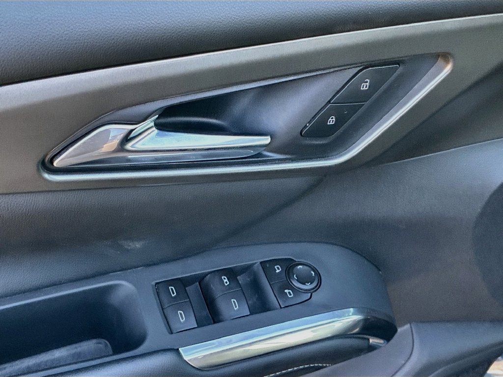 Used 2026 Chevrolet Traverse LT w/ LPO, Floor Liner Package FWD image 18