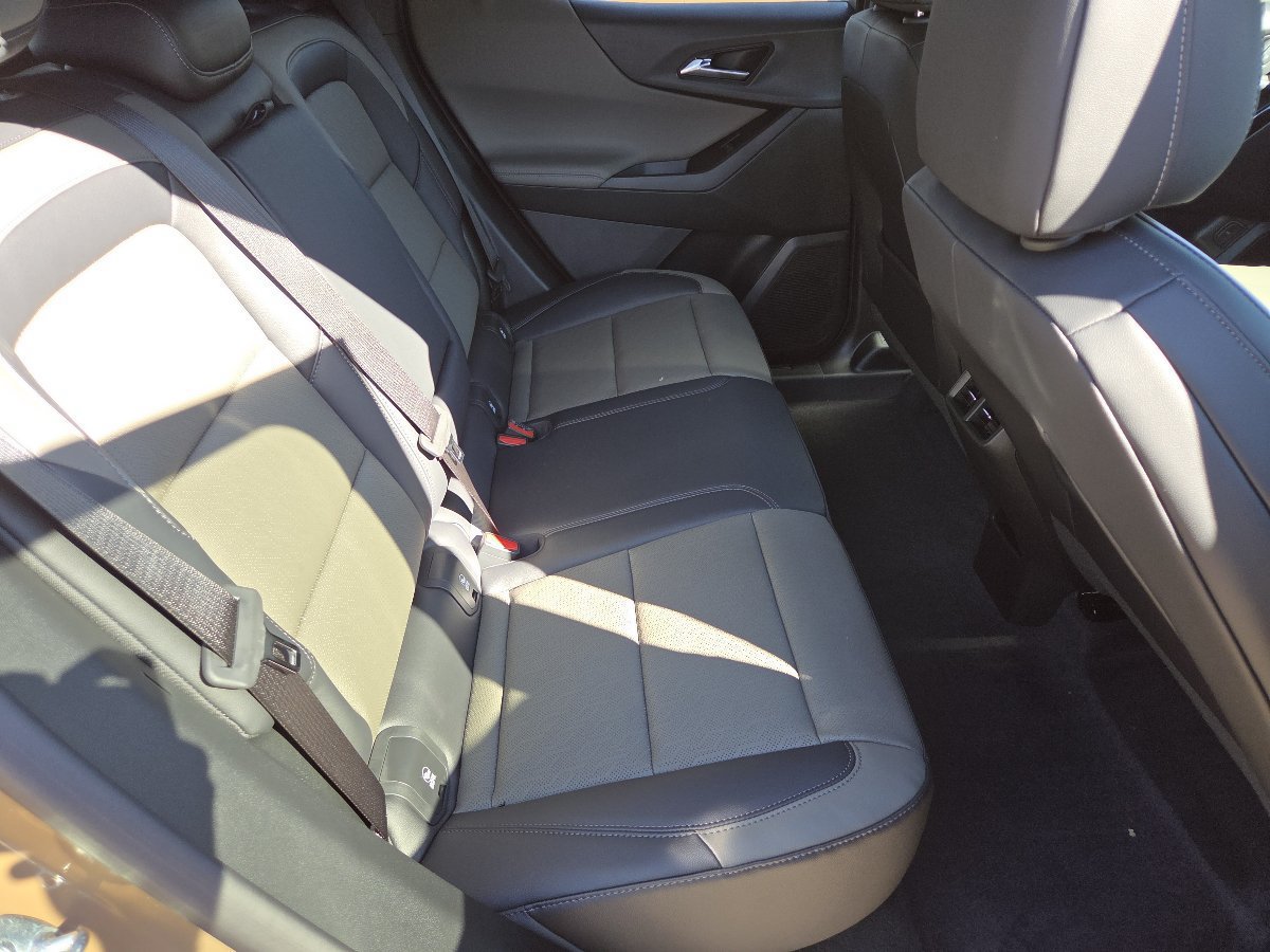 New 2027 Chevrolet Equinox LT AWD/4WD image 25