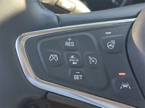 Used 2021 Chevrolet Equinox Premier image 26