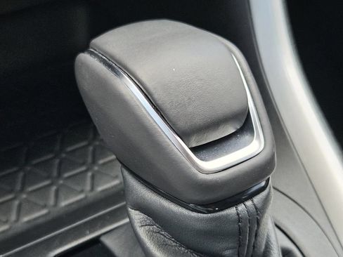 Used 2022 Toyota RAV4 XLE Premium FWD image 20