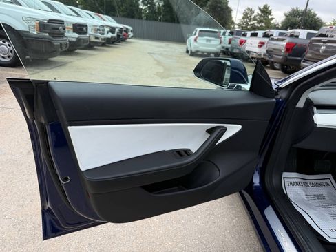 Used 2018 Tesla Model 3 Long Range AWD/4WD image 8